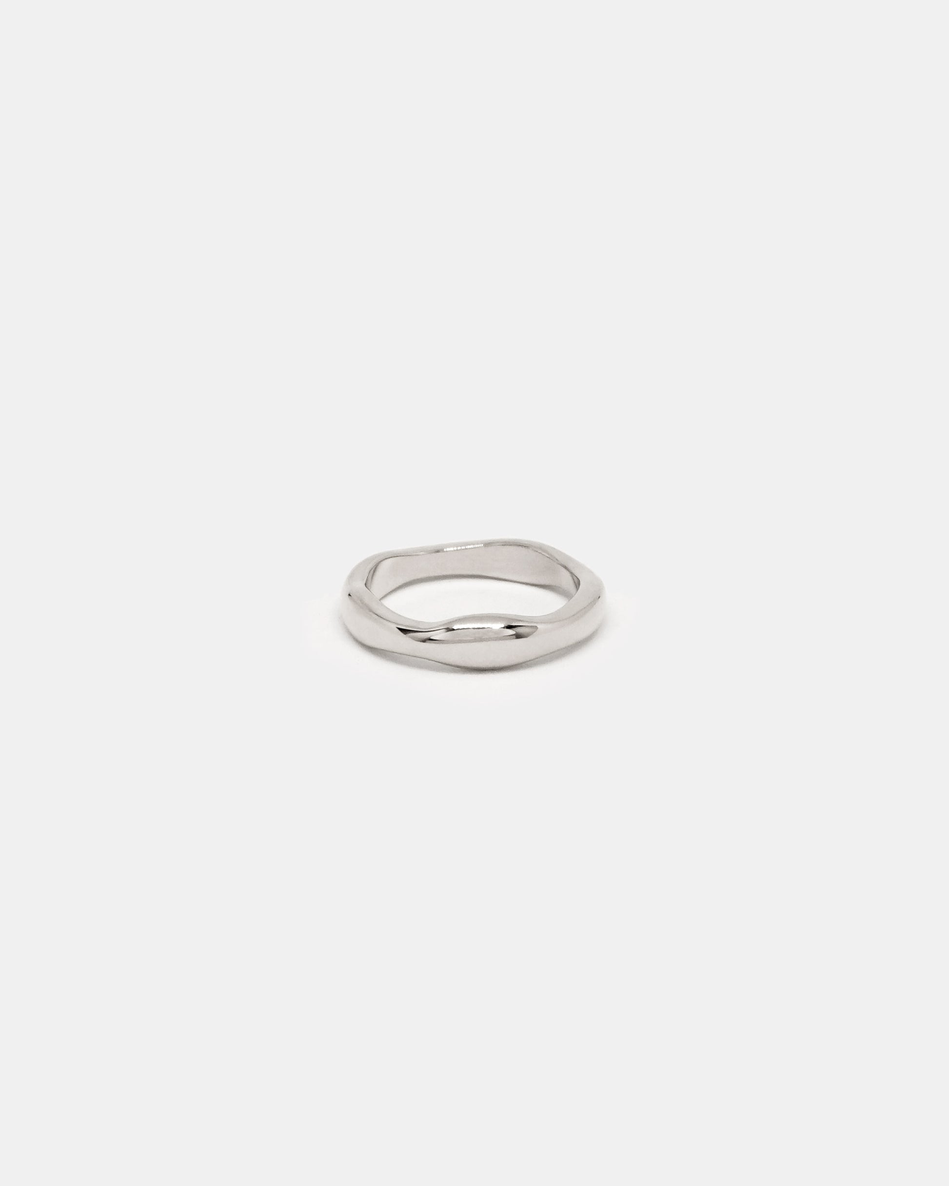 Wavy Ring in Silver