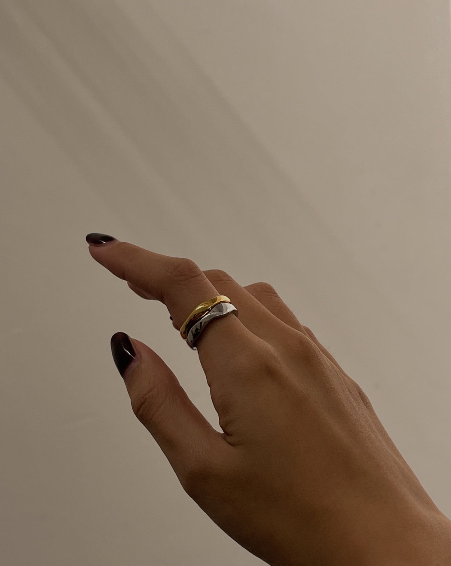 Wavy Ring in Gold