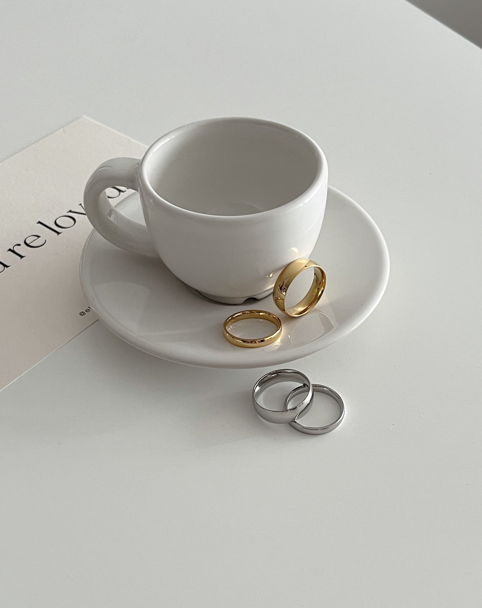 6mm Curve Band in Gold