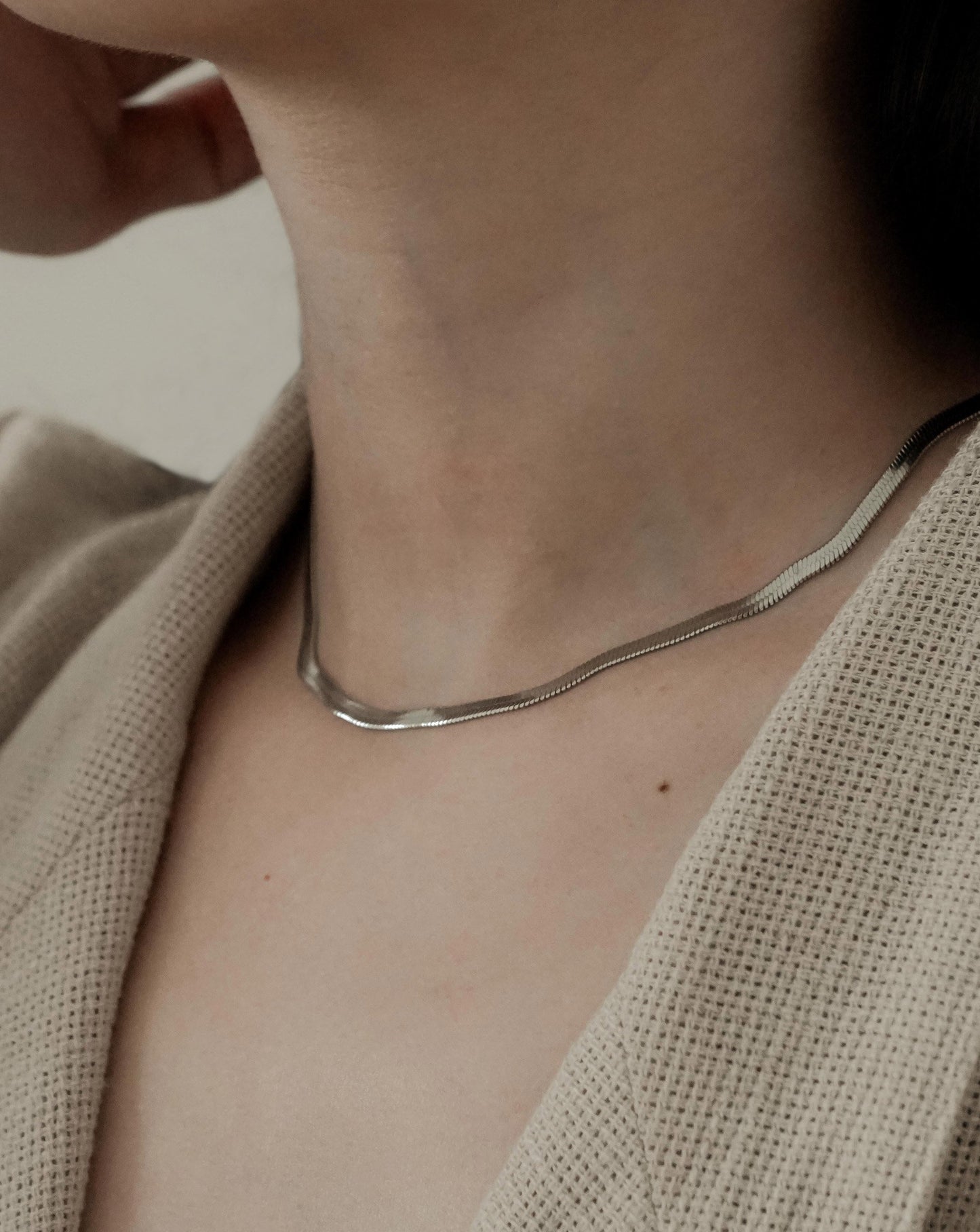 Satin Choker in Silver