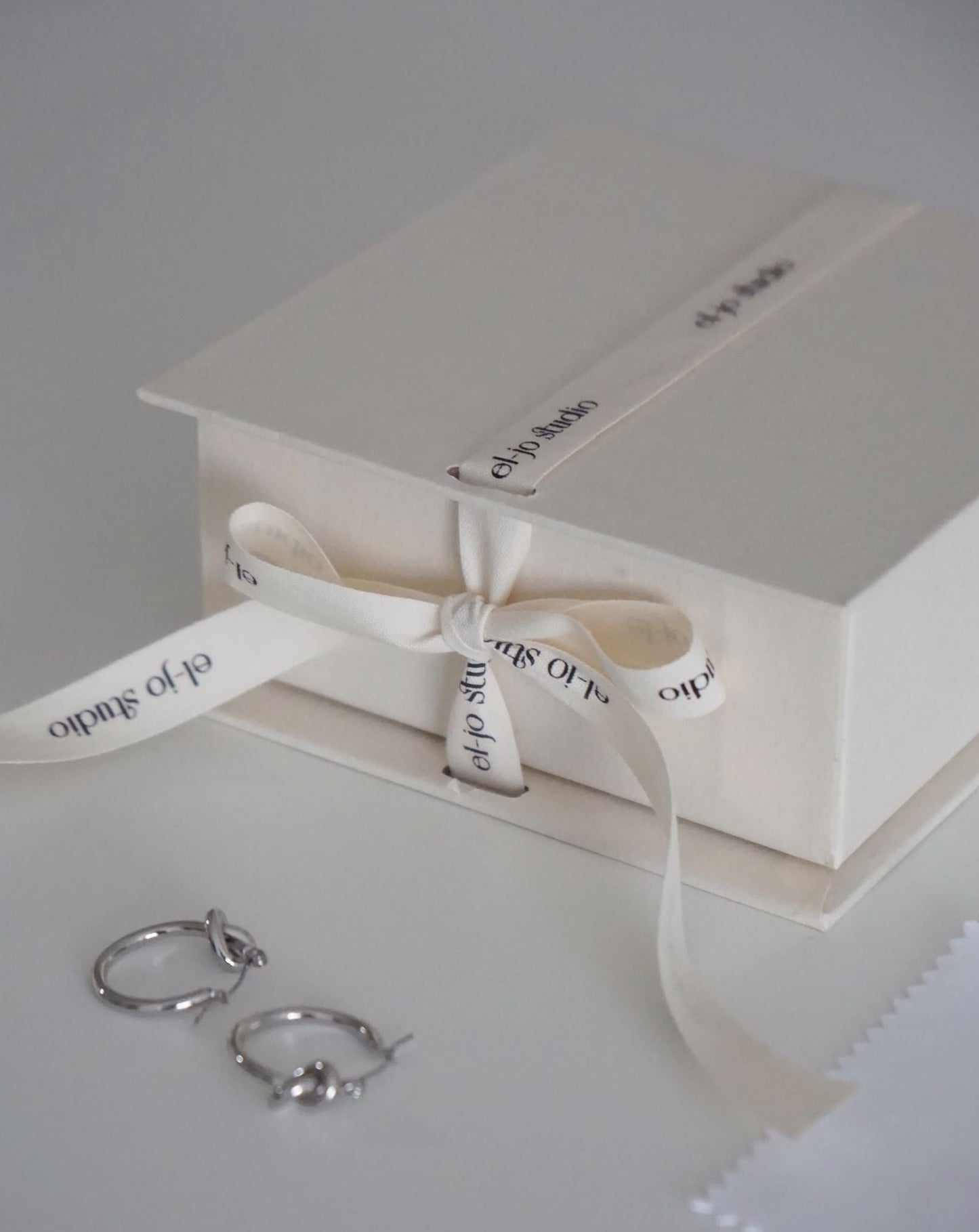 Signature Gift Box Set