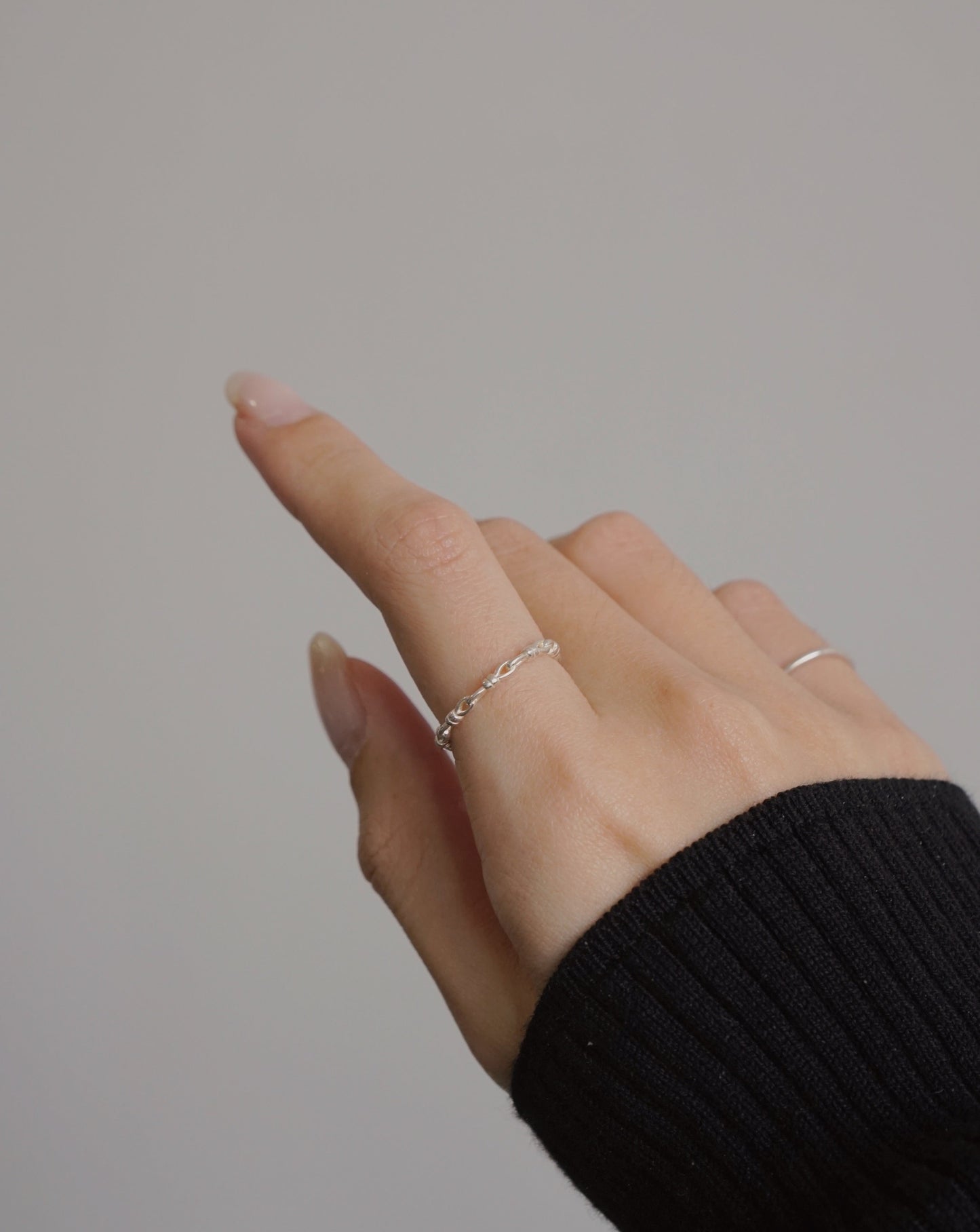 Knotted Infini Ring