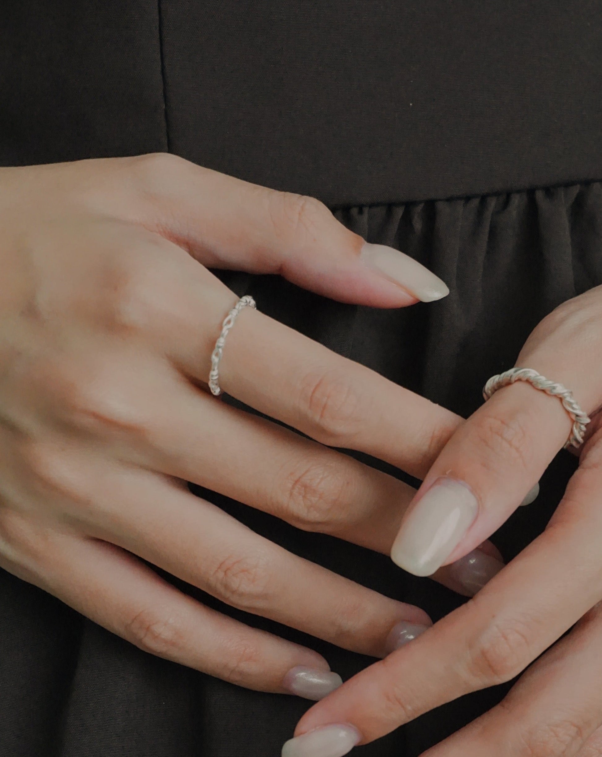 Knotted Infini Ring
