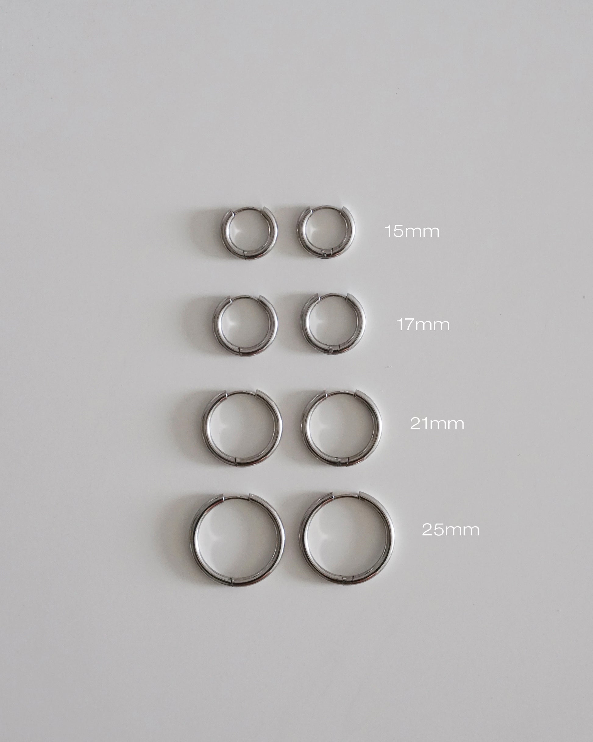 Midi Hoops in Silver