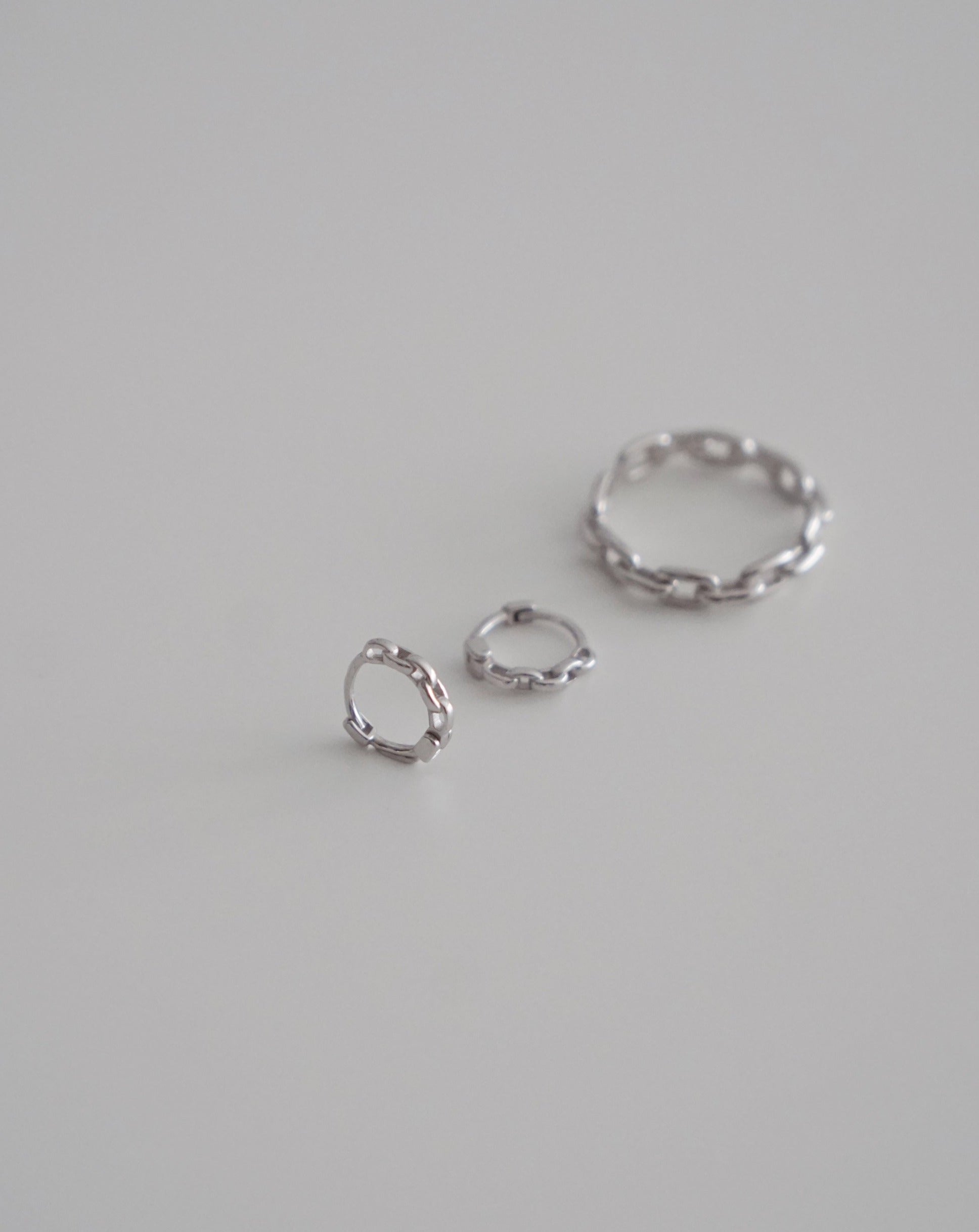 Mini Chain Hoops in Silver