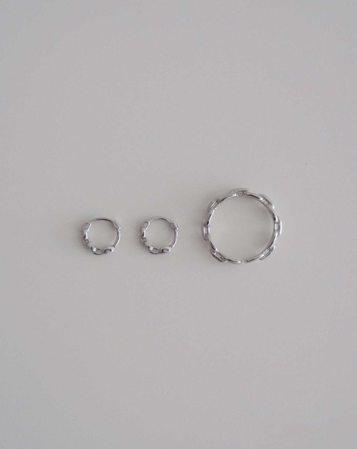 Mini Chain Hoops in Silver