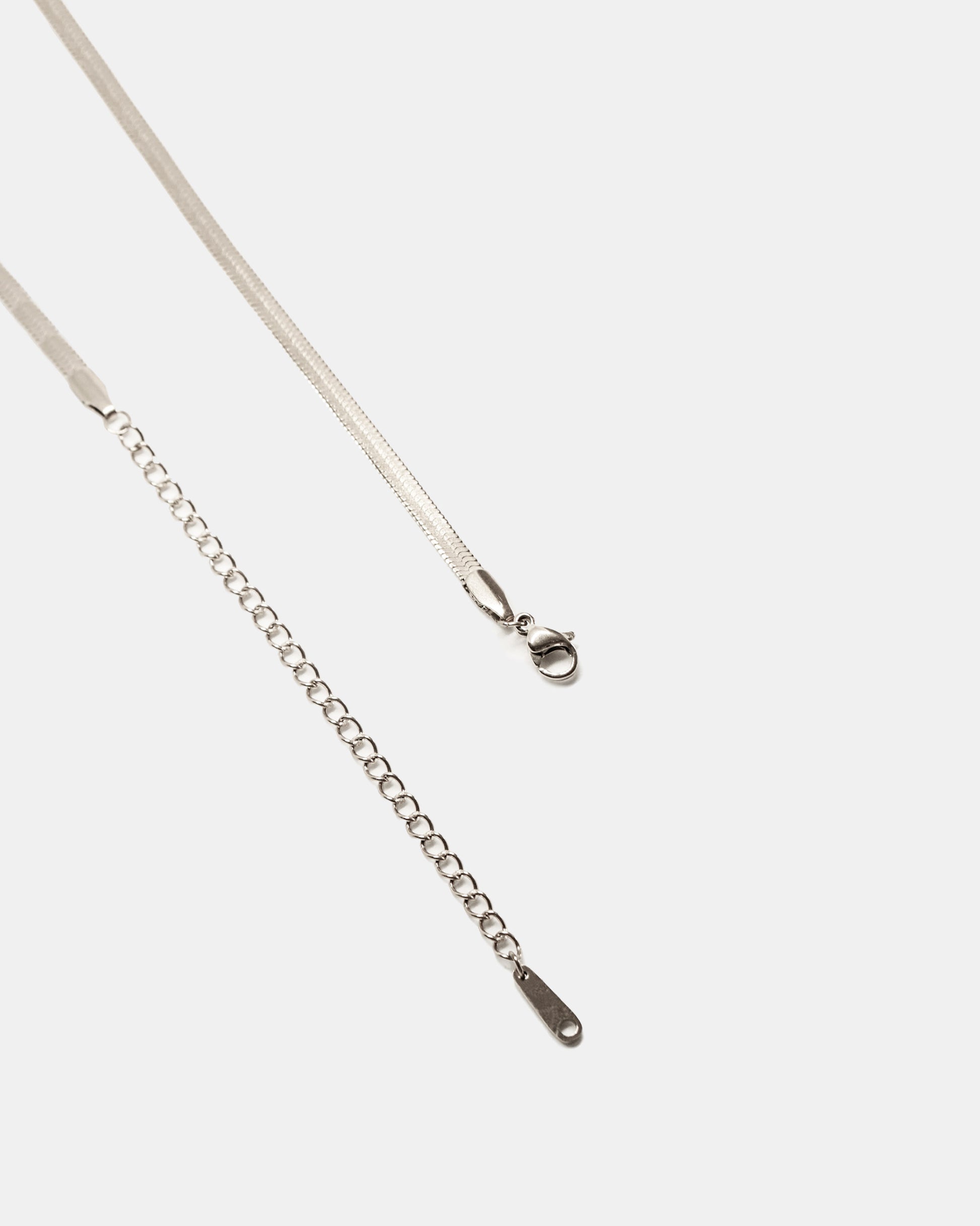 Satin Choker in Silver