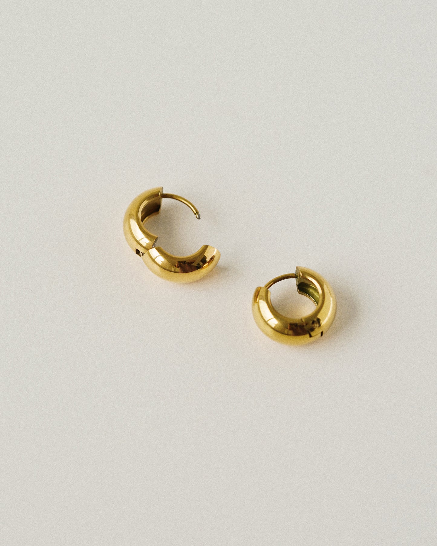 Chubby Hoops in Gold