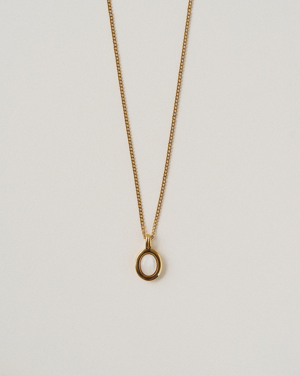 Oval Lunara Pendant Necklace