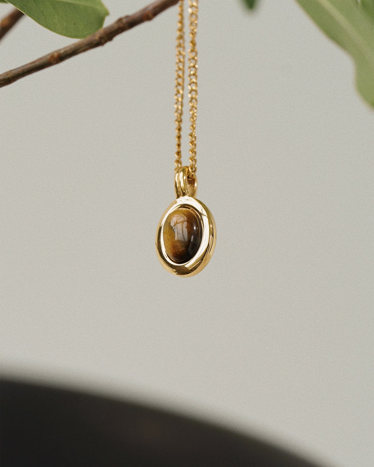 Oval Solara Pendant Necklace