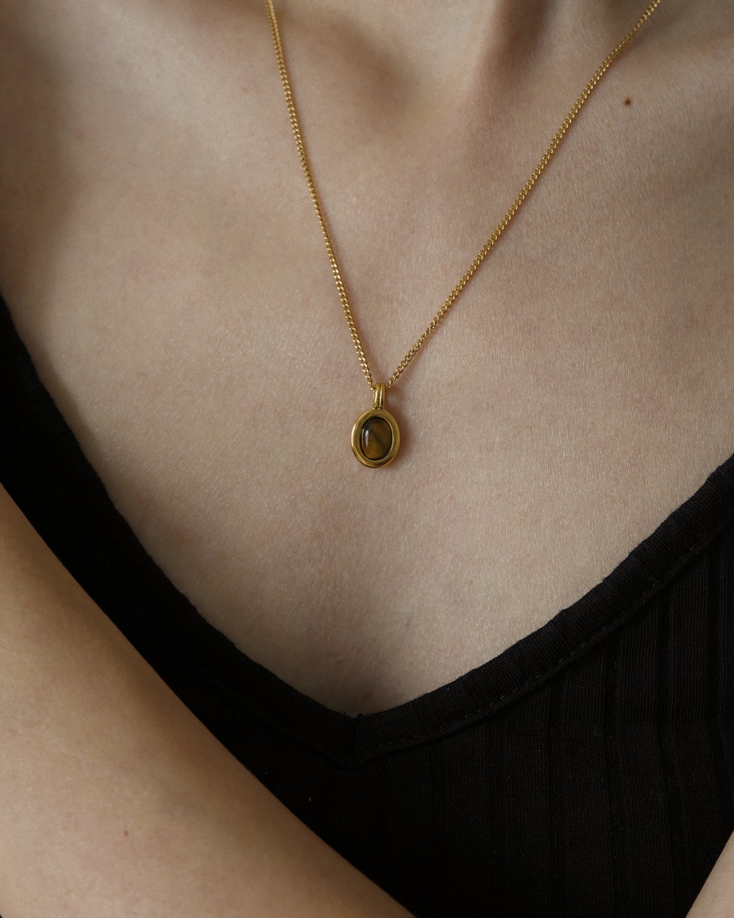 Oval Solara Pendant Necklace