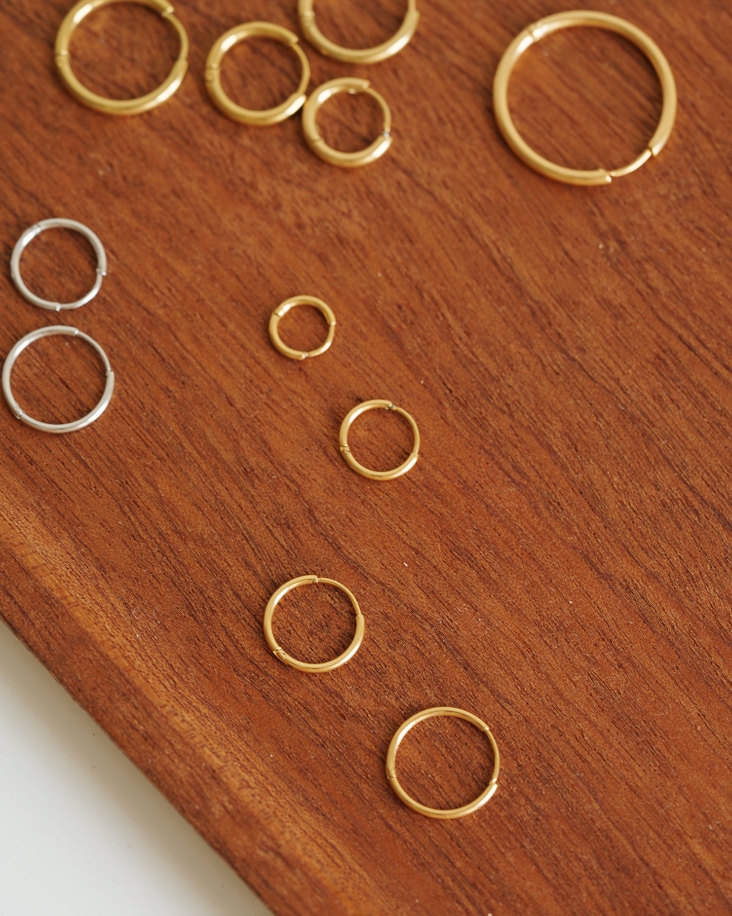 Basic Thin Hoops in Gold