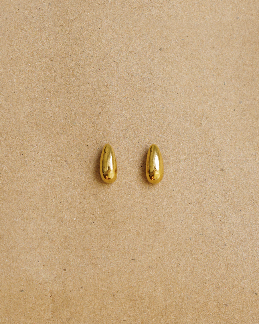 Droplet Stud Earrings in Gold