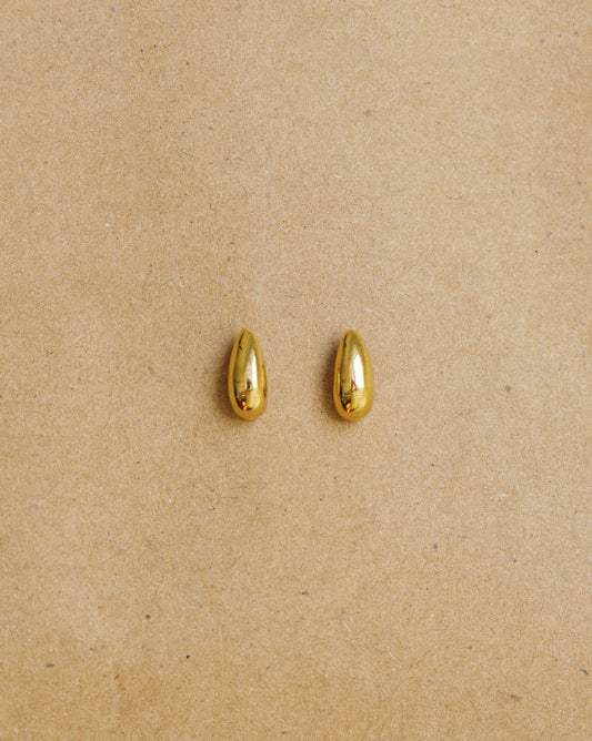 Droplet Stud Earrings in Gold