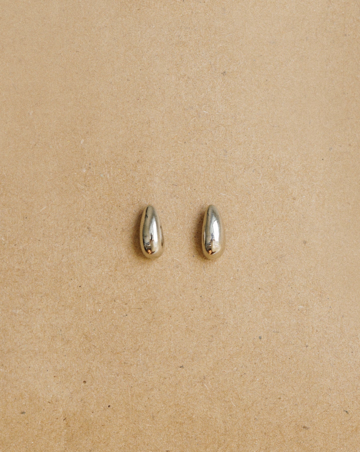 Droplet Stud Earrings in Silver