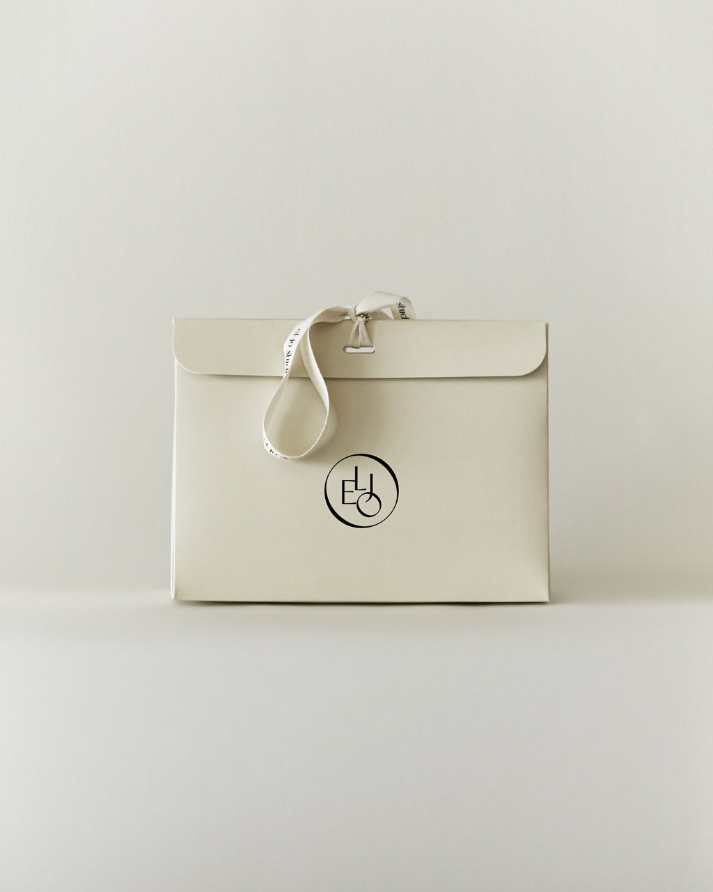 Petite Tote Box