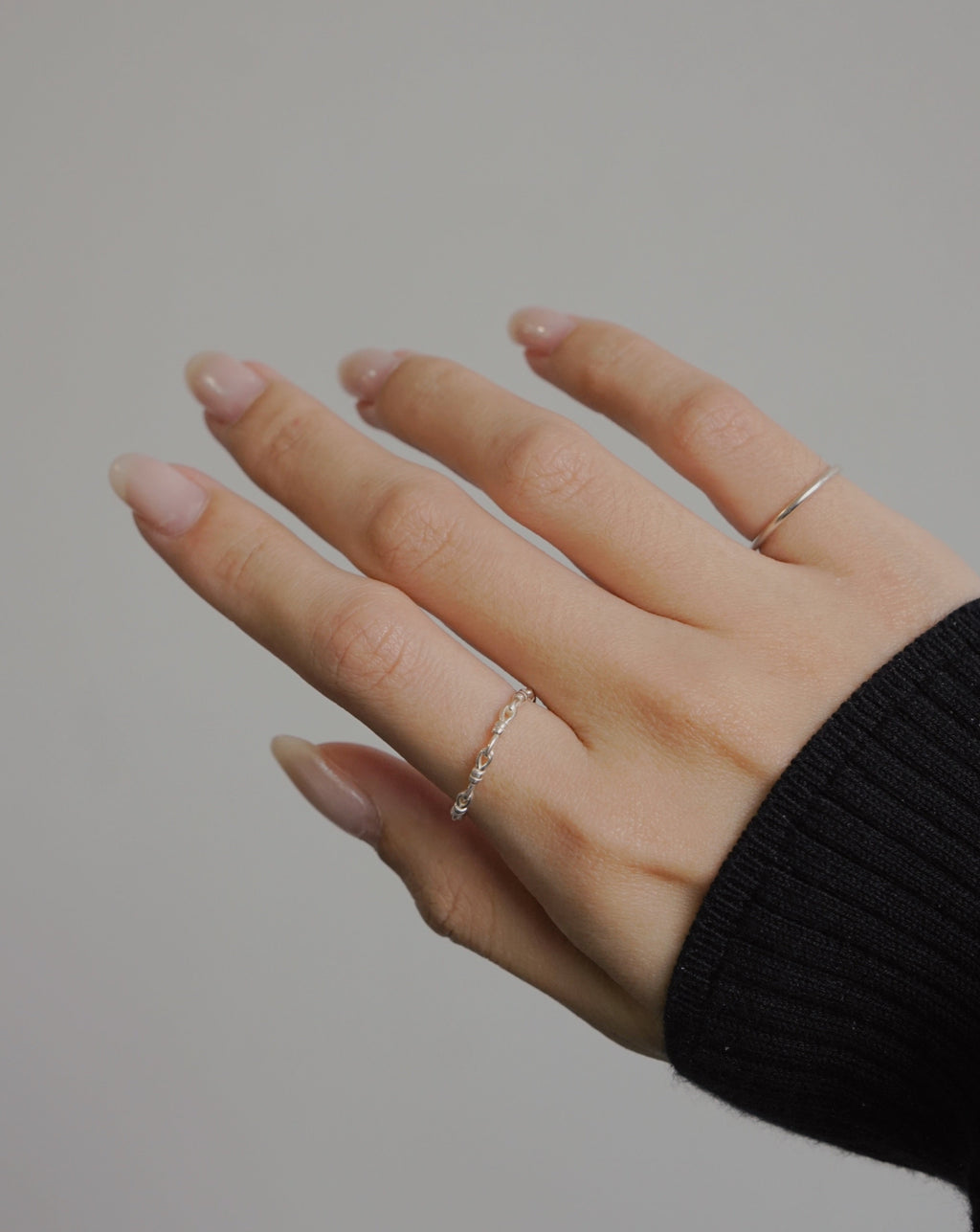 Knotted Infini Ring