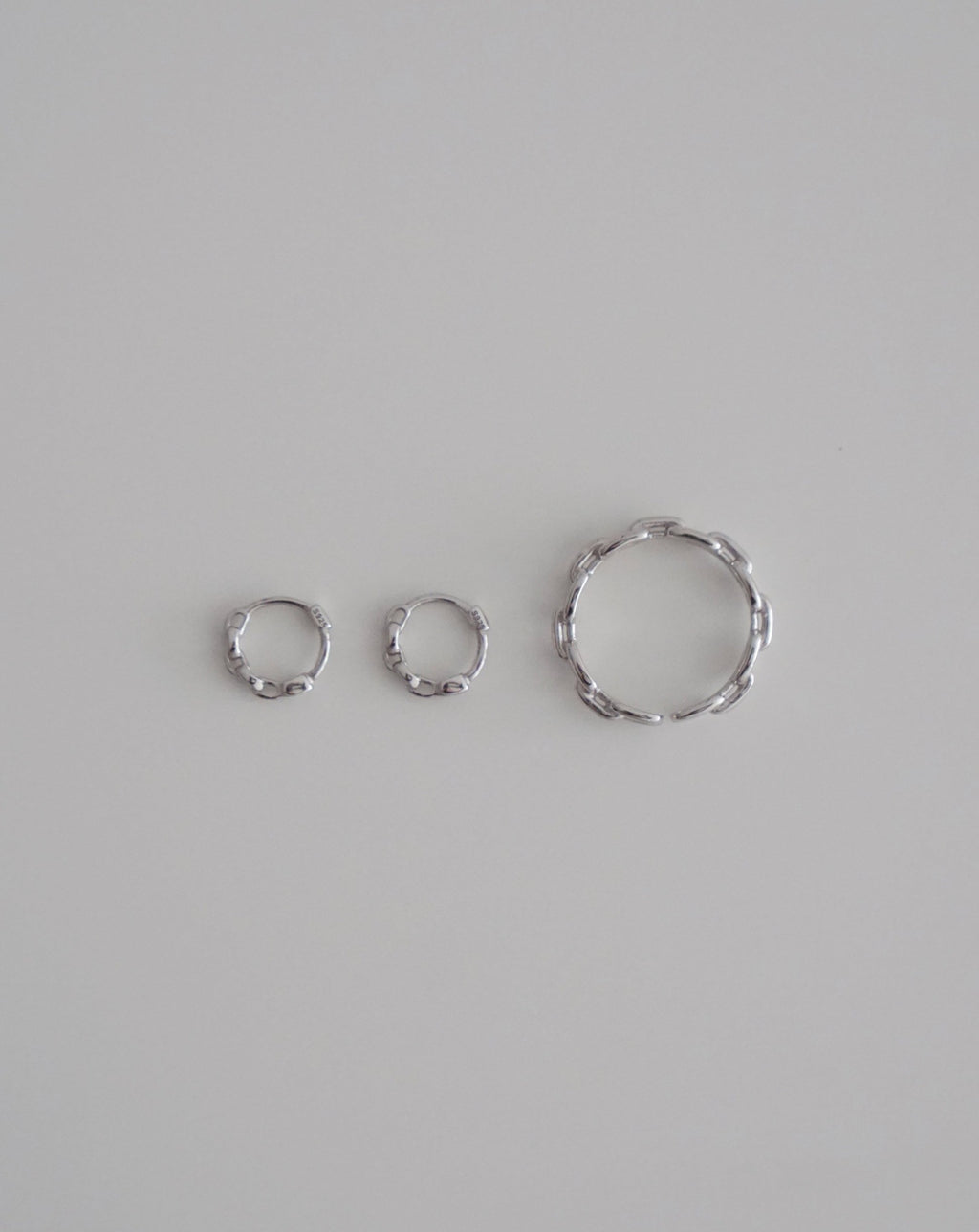 Mini Chain Hoops in Silver