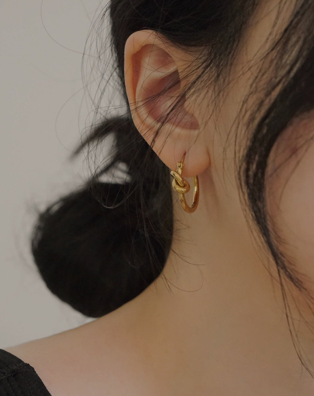 Classic Knot Hoops in Gold