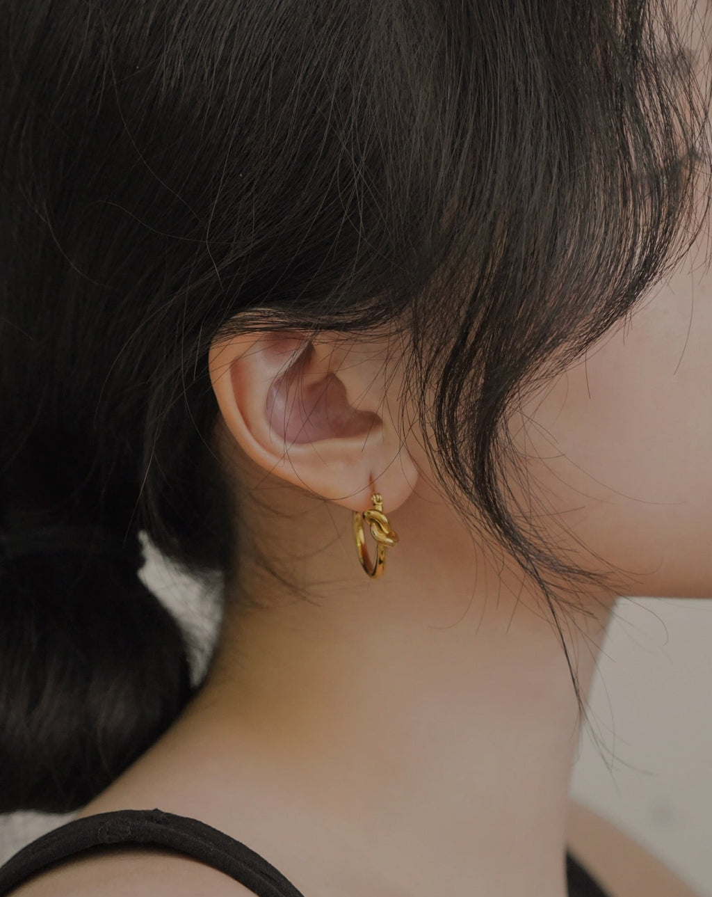 Classic Knot Hoops in Gold