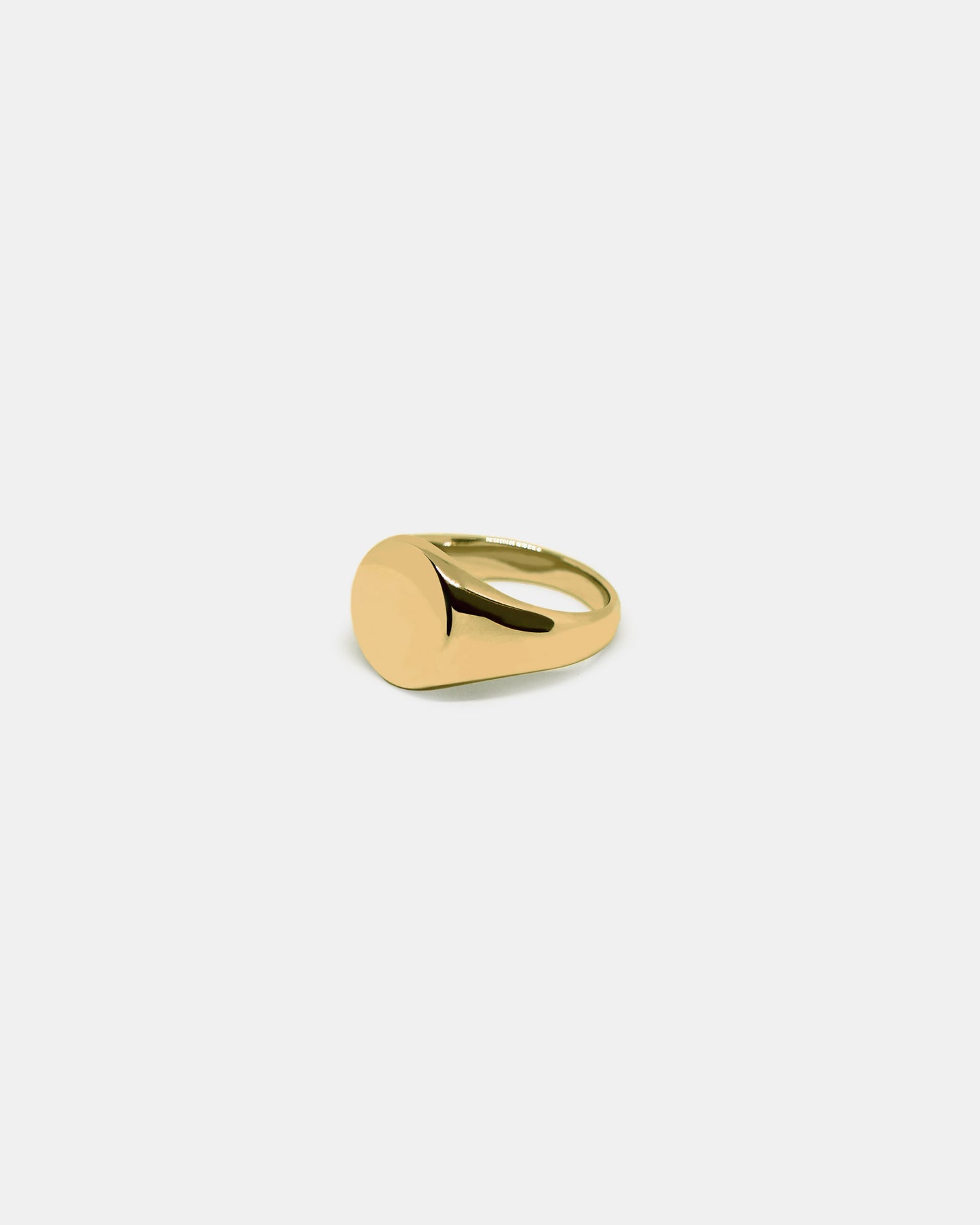 Round Signet Ring in Gold