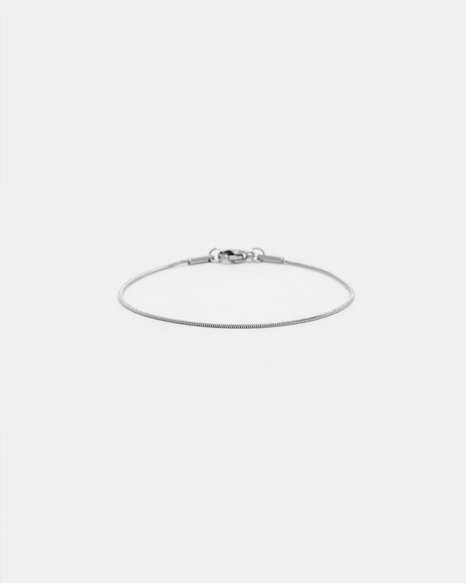 Sleek Snake Chain Bracelet in Silver