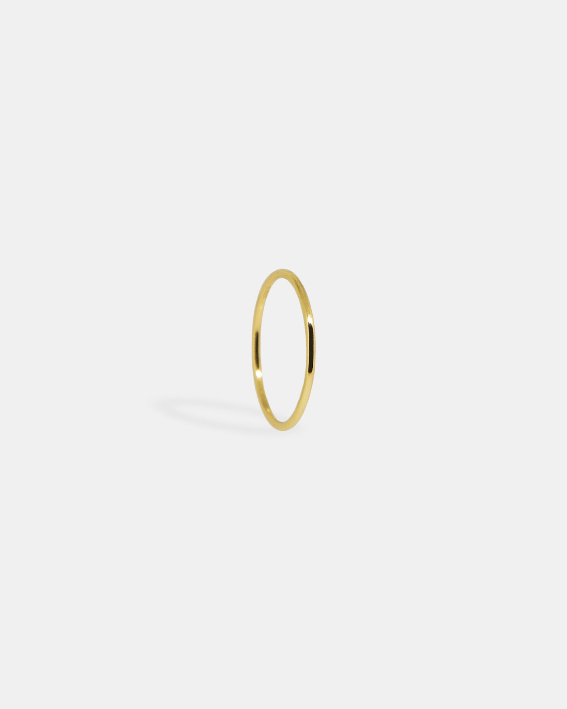 Thin Ring in Gold